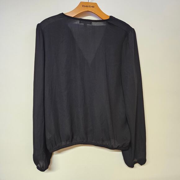 Nine Britton Black Long Sleeve Blouse Size M Scalloped Neckline Mature Office - Picture 2 of 9